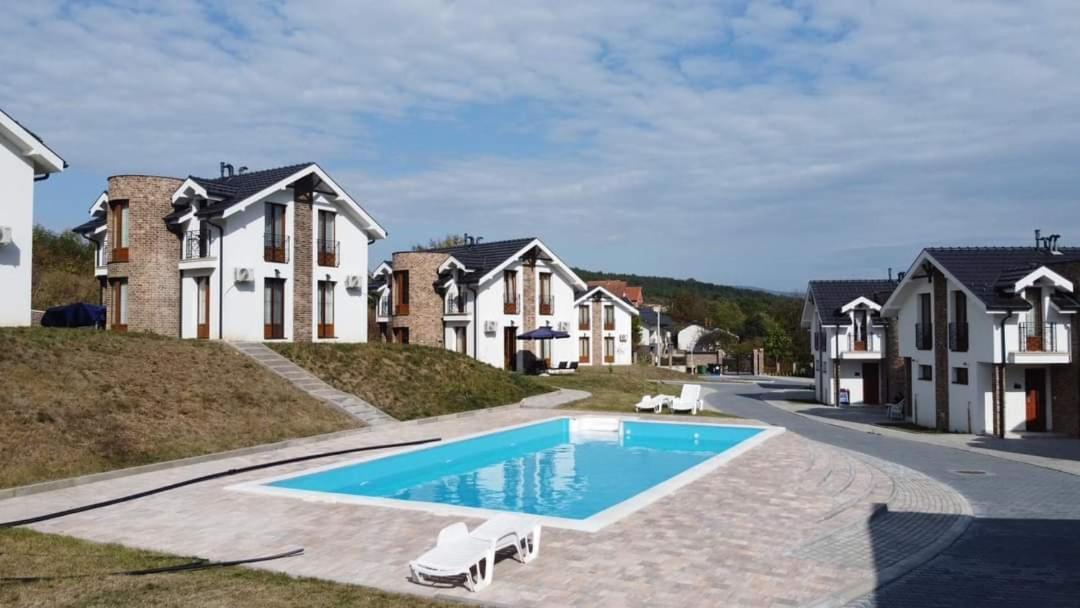 الشقق الفندقية Vrnjačka Banjaفي  Crown House المظهر الخارجي الصورة